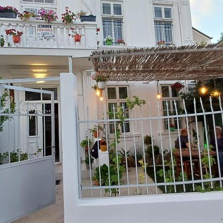 Hotel Justinian Pogradec Exterior foto